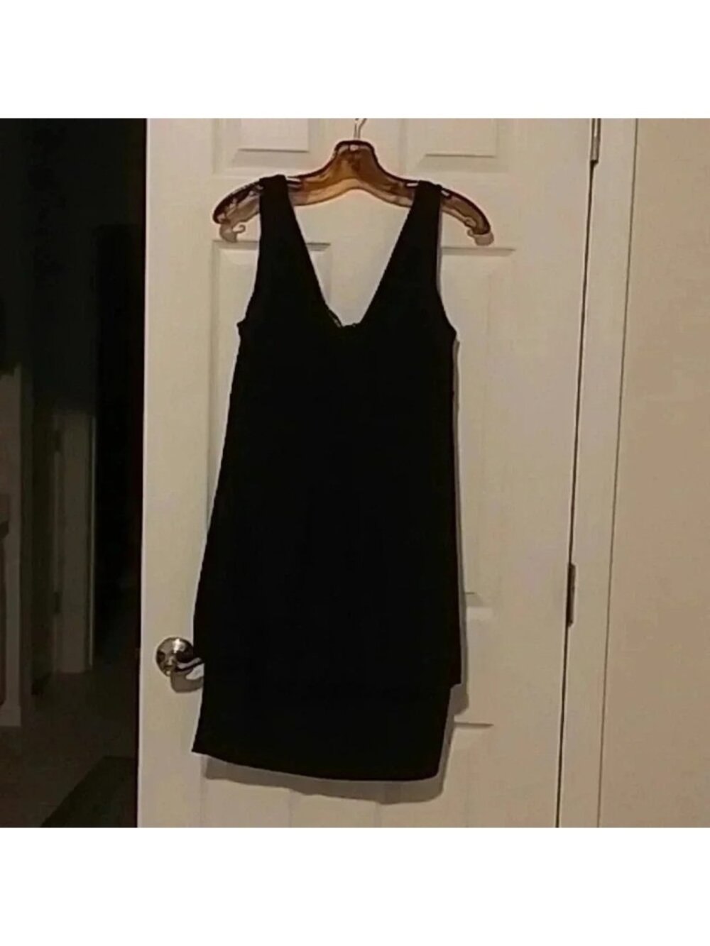 > Black dress with high waiste and cute back Women's Size 14 - Picture 4 of 15